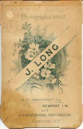 JLong4.jpg (18654 bytes)