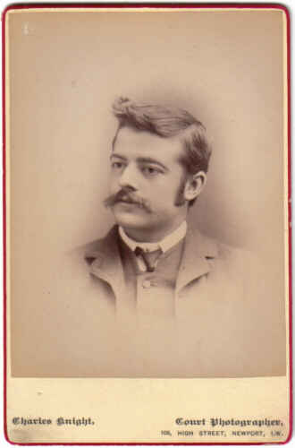 Knight1890.jpg (13445 bytes)