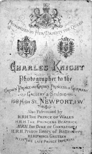 Knight1r.jpg (21012 bytes)